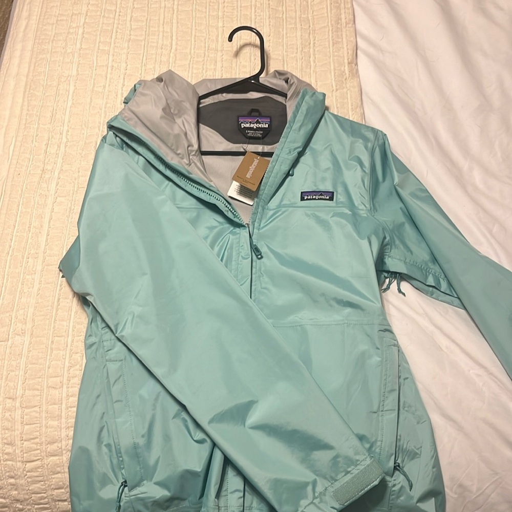 Patagonia torrentshell jacket: mint green